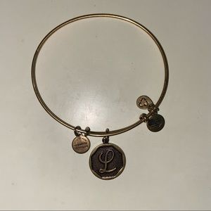 ALEX AND ANI Bangle gold L initial